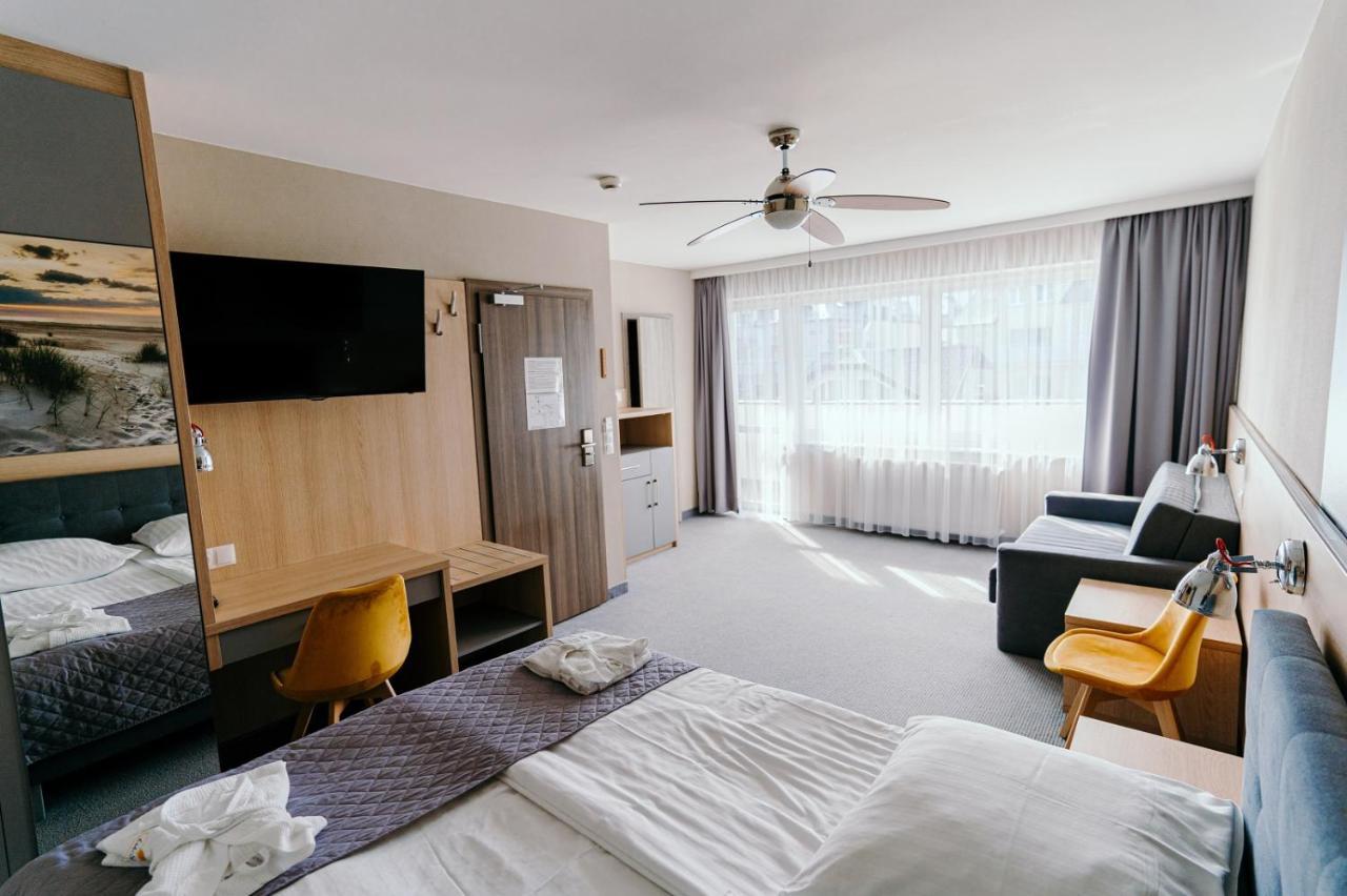 Hotel La Siesta & Medical Spa Jastrzębia Góra エクステリア 写真