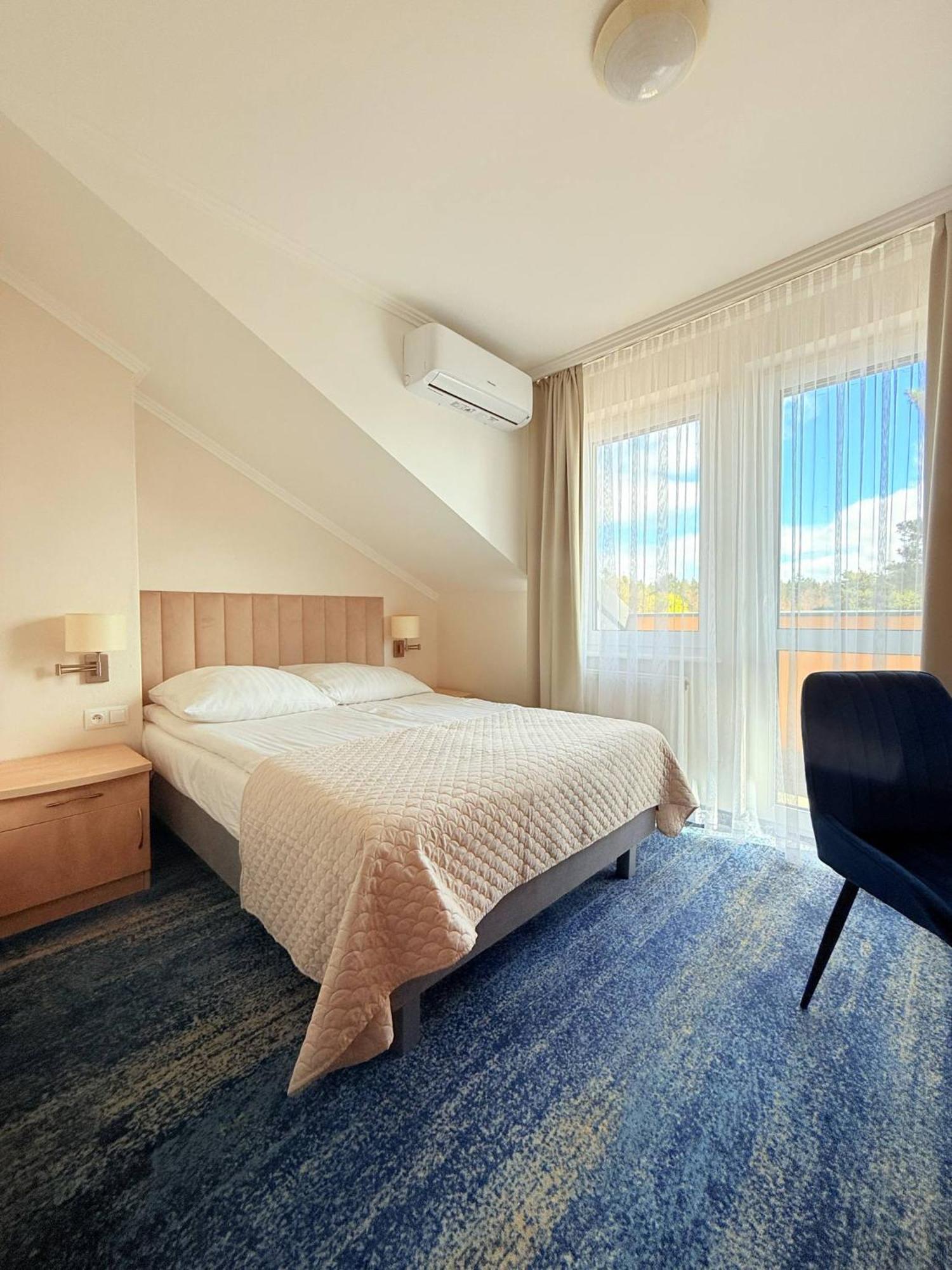 Hotel La Siesta & Medical Spa Jastrzębia Góra エクステリア 写真