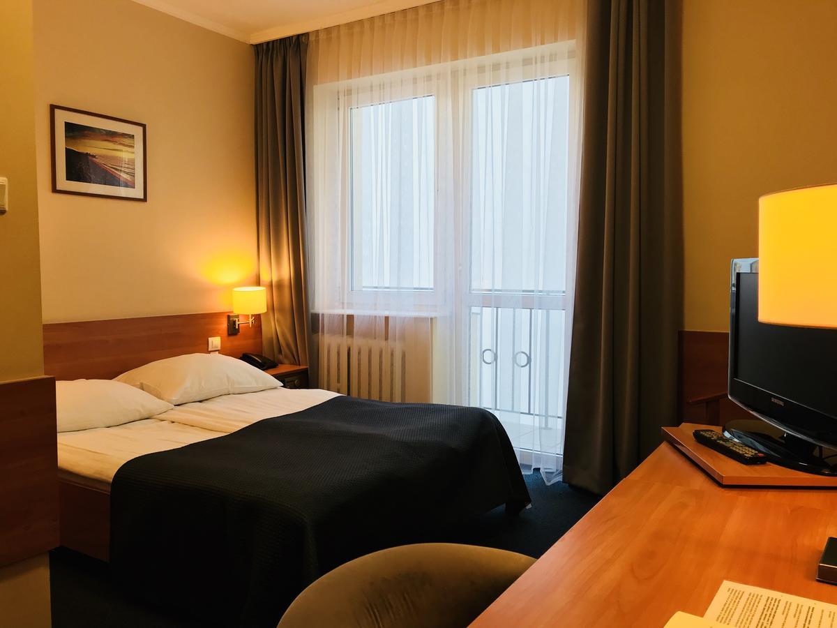 Hotel La Siesta & Medical Spa Jastrzębia Góra エクステリア 写真