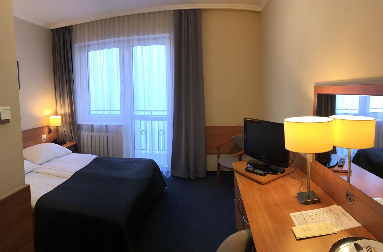 Hotel La Siesta & Medical Spa Jastrzębia Góra エクステリア 写真