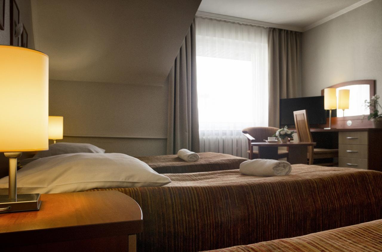 Hotel La Siesta & Medical Spa Jastrzębia Góra エクステリア 写真