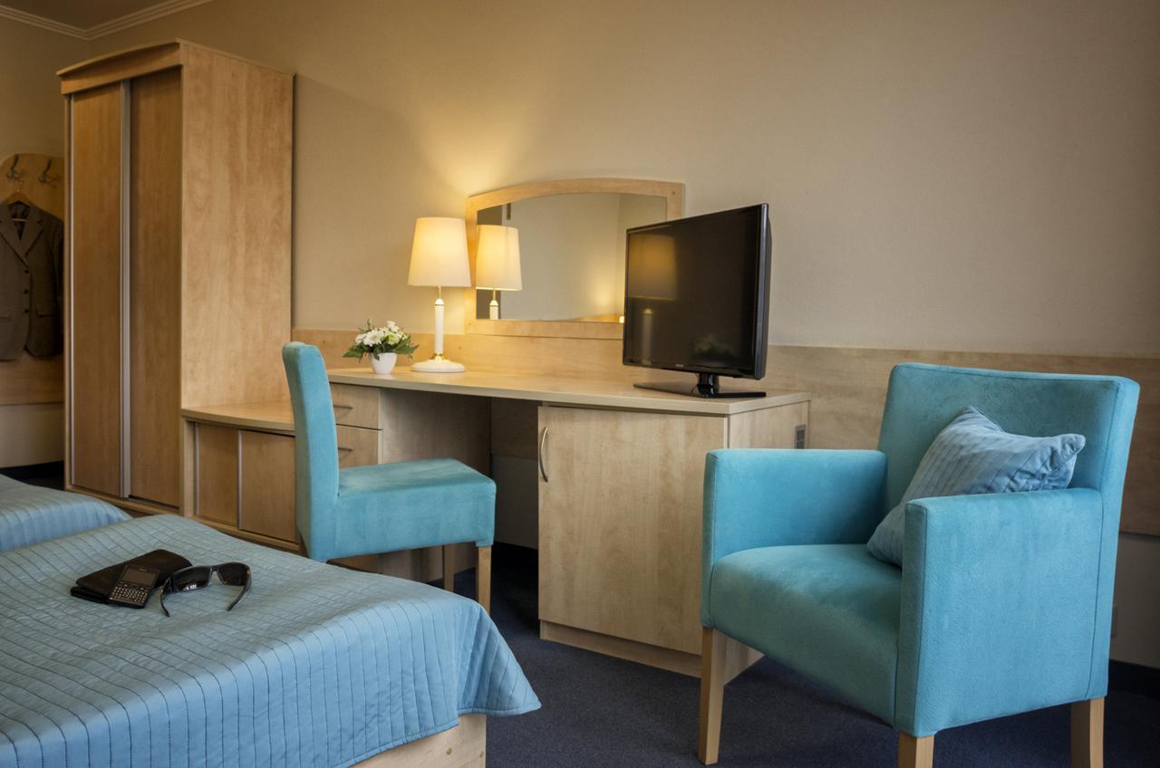Hotel La Siesta & Medical Spa Jastrzębia Góra エクステリア 写真
