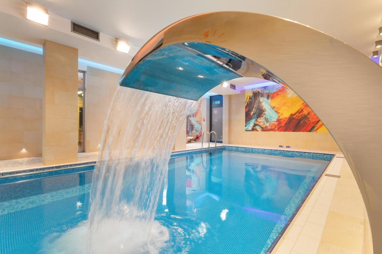 Hotel La Siesta & Medical Spa Jastrzębia Góra エクステリア 写真